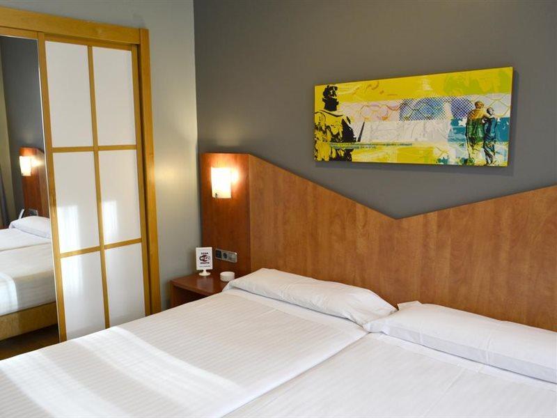 Hotel Alda Palacio Valdes อาบีเลส ภายนอก รูปภาพ