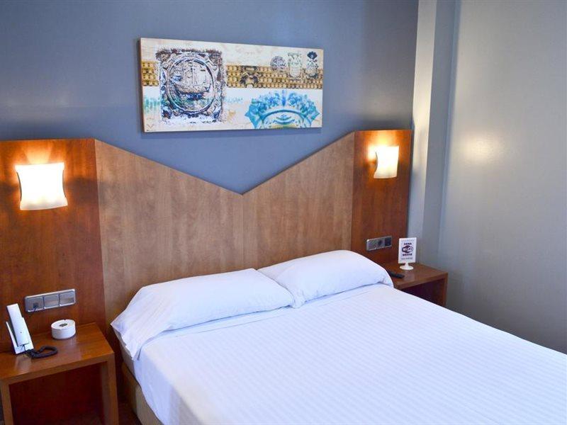 Hotel Alda Palacio Valdes อาบีเลส ภายนอก รูปภาพ