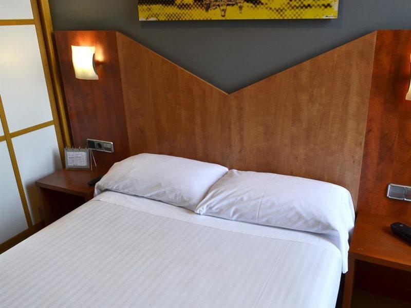 Hotel Alda Palacio Valdes อาบีเลส ภายนอก รูปภาพ