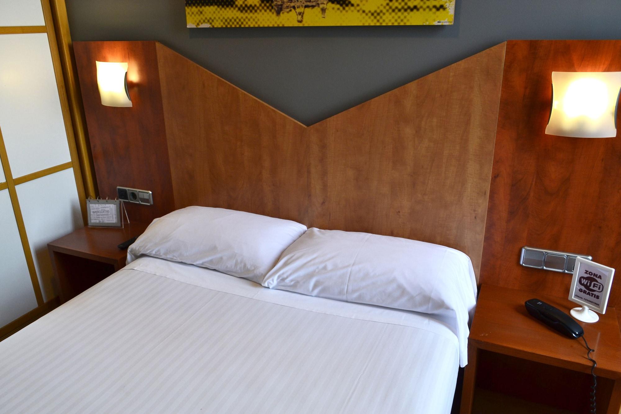 Hotel Alda Palacio Valdes อาบีเลส ภายนอก รูปภาพ