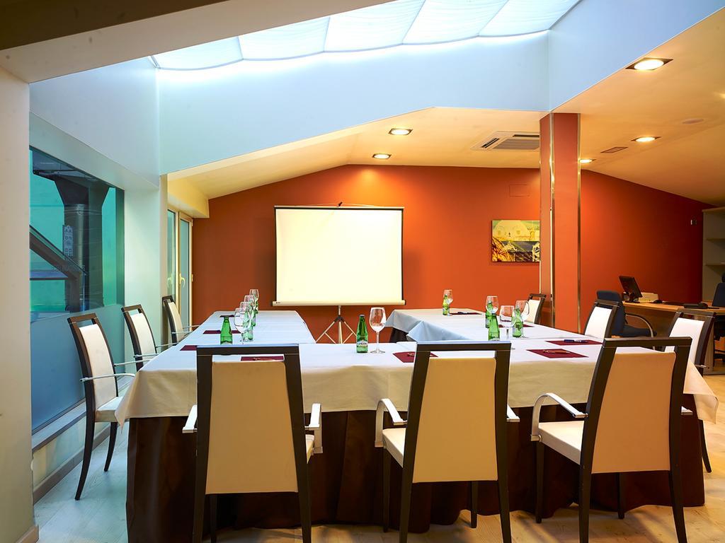 Hotel Alda Palacio Valdes อาบีเลส ภายนอก รูปภาพ