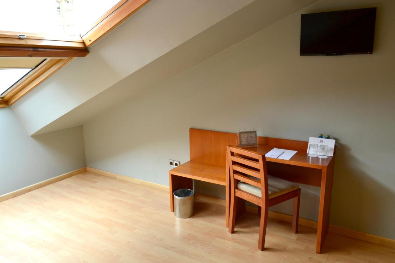 Hotel Alda Palacio Valdes อาบีเลส ภายนอก รูปภาพ