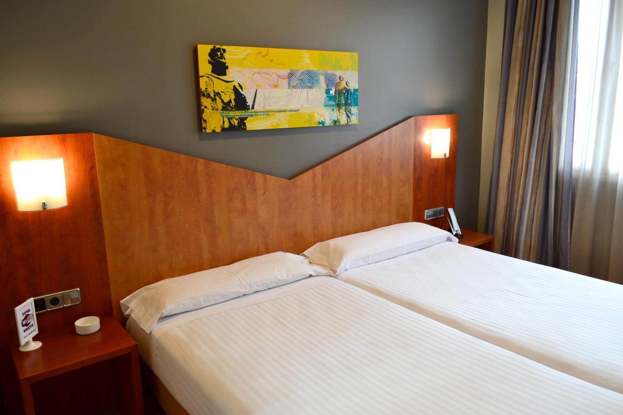 Hotel Alda Palacio Valdes อาบีเลส ภายนอก รูปภาพ